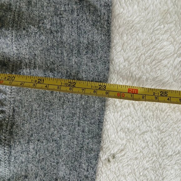 Nike Sweater Womens Medium Gray Sweatshirt Hoodie Lightweight Swoosh 823701-091 - Picture 6 of 10